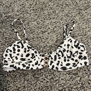 Aerie Black and White Leopard Print Bikini Top Size Large